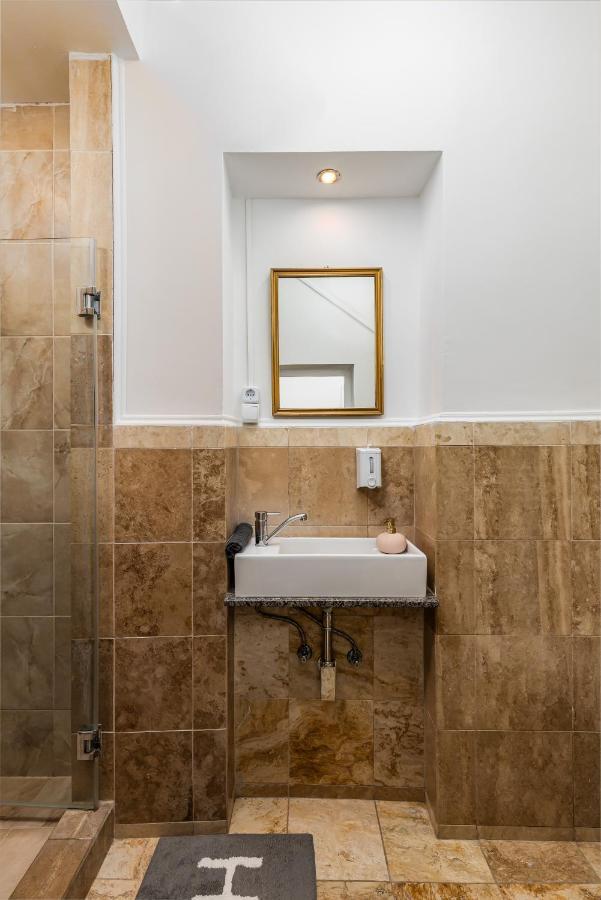 Real Apartments Andrassy Budapest Extérieur photo