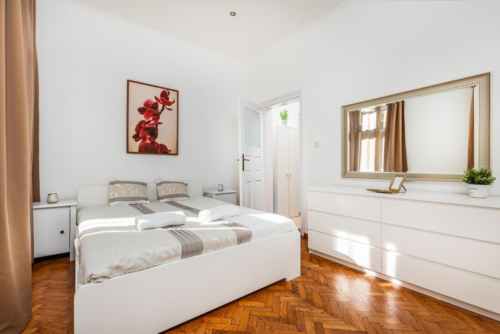 Real Apartments Andrassy Budapest Extérieur photo